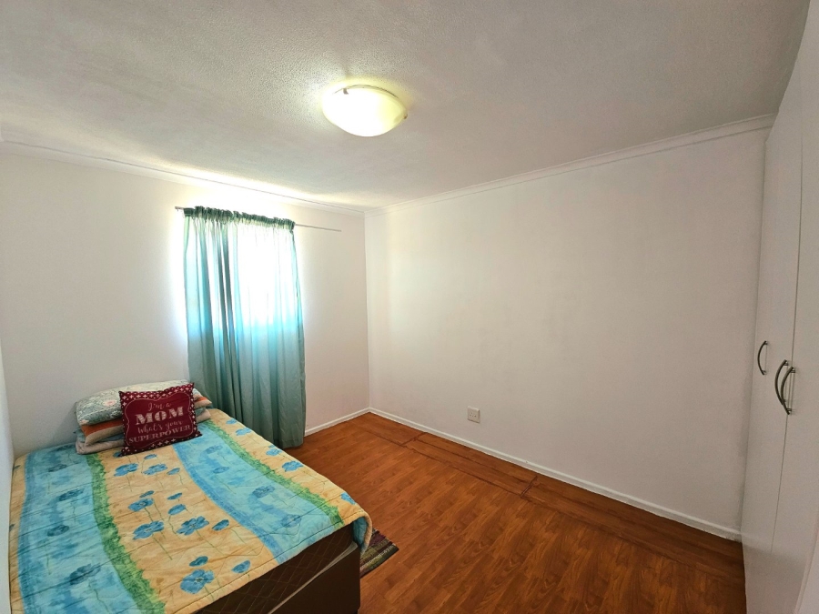 2 Bedroom Property for Sale in Whispering Pines Western Cape